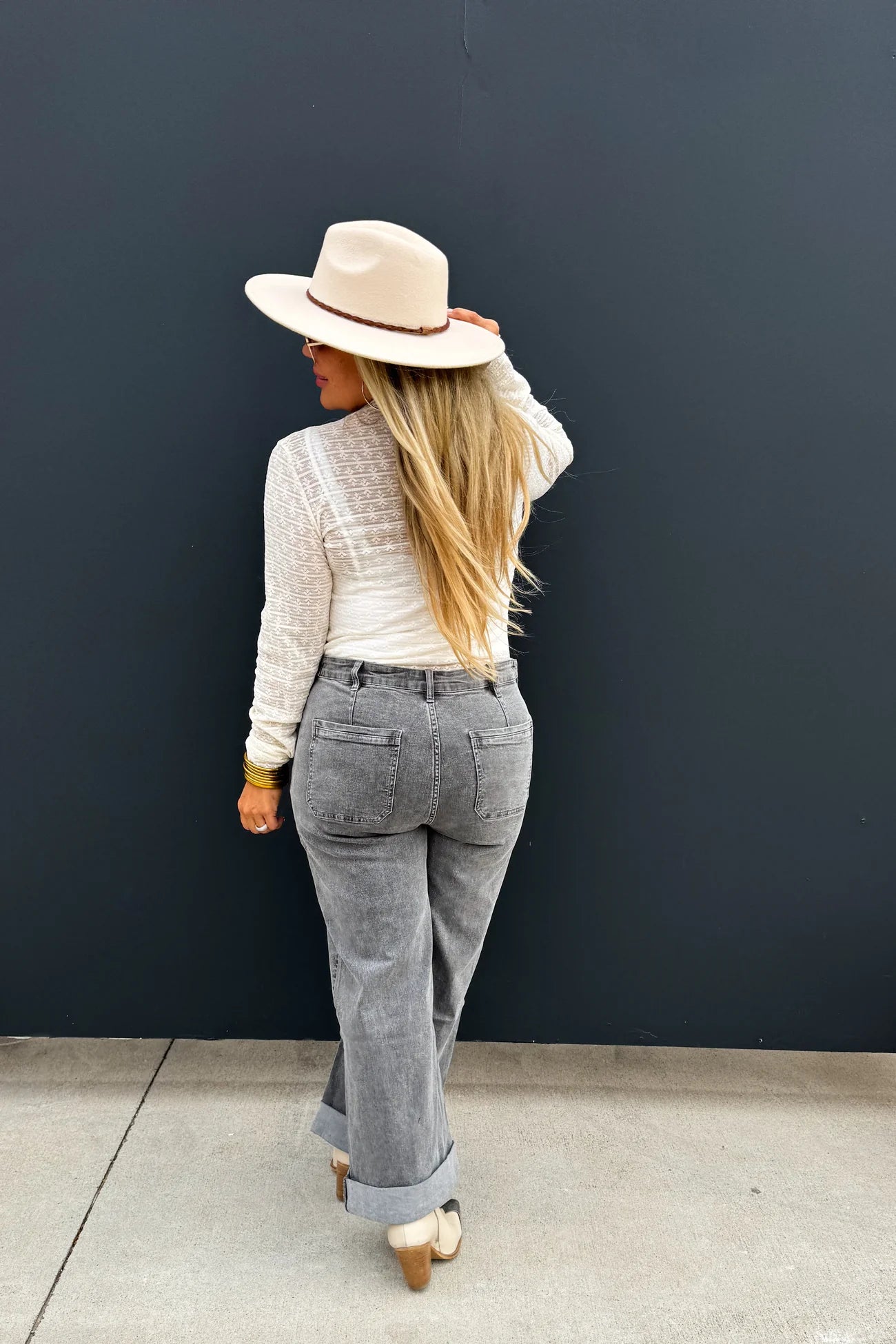 Grey Clover Front Pocket Jean