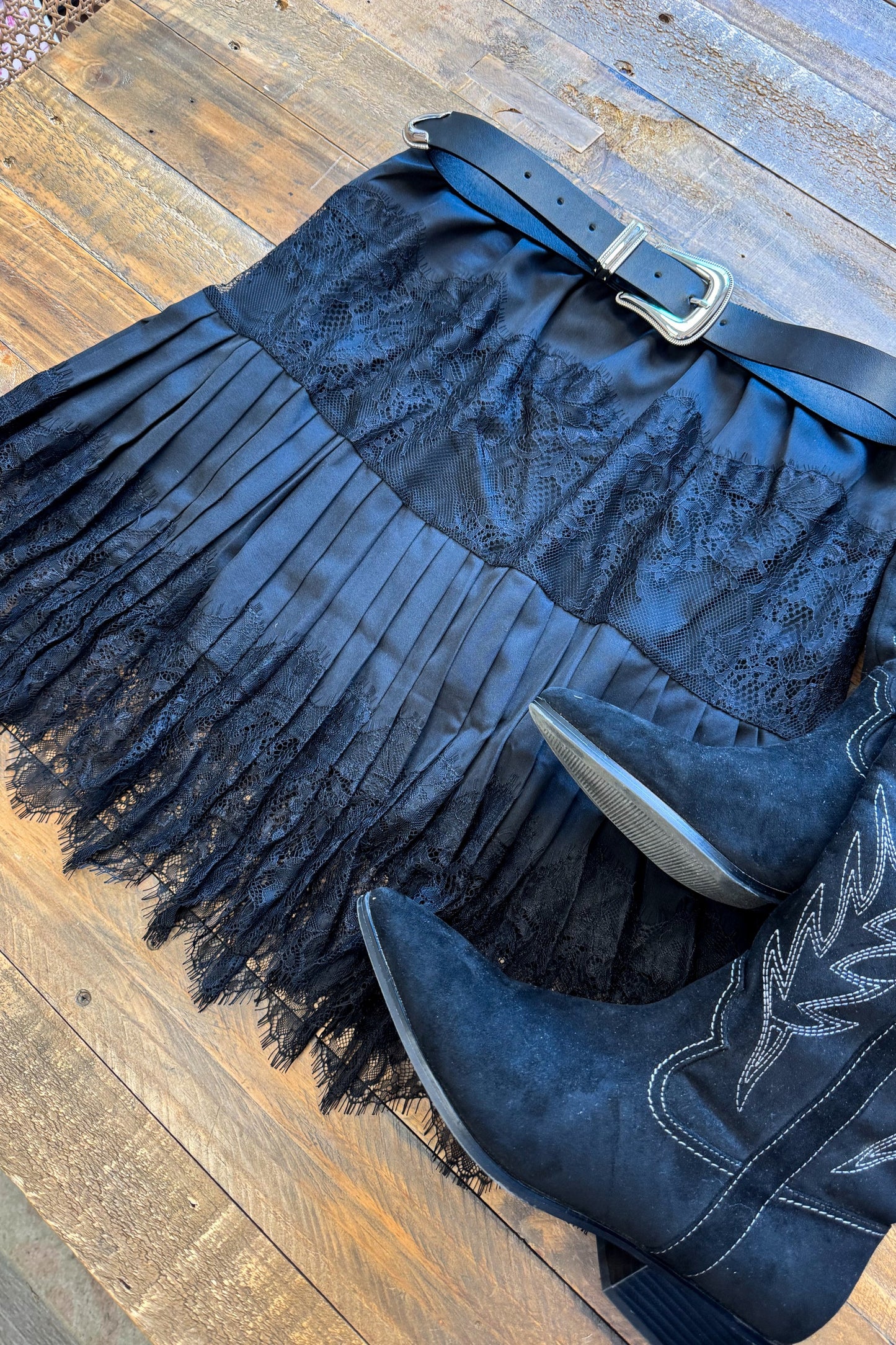 Vivianne Lace Skirt