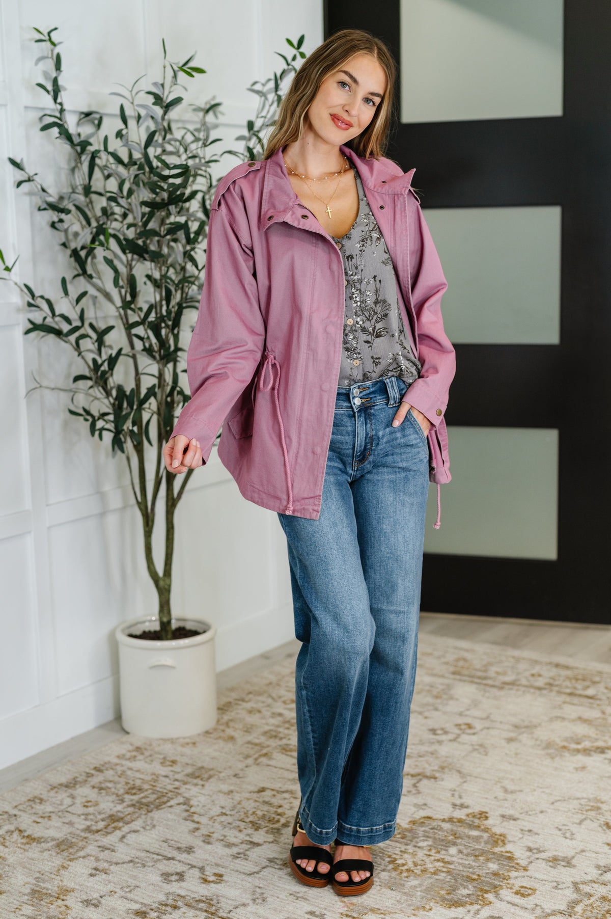 Falling in Deep Crinkle Woven Blouse Dune Grey
