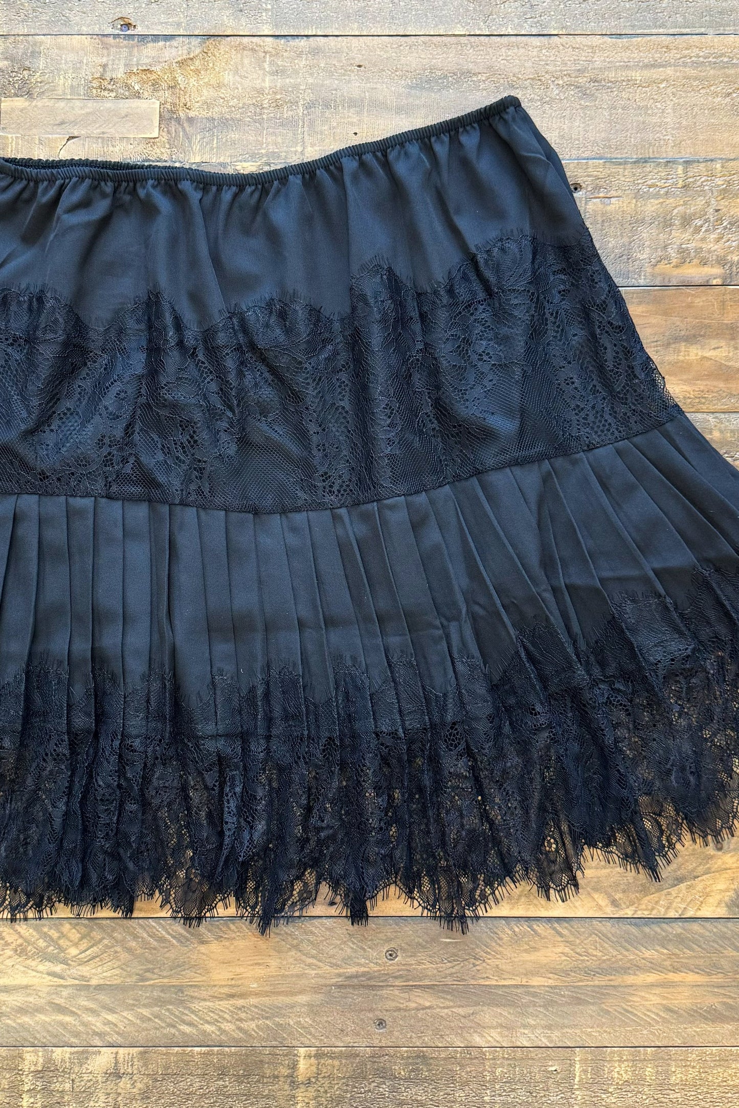 Vivianne Lace Skirt
