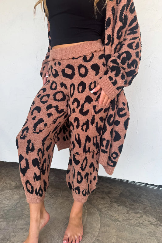 Lighting & Cheetah Cloud Lounge Jogger