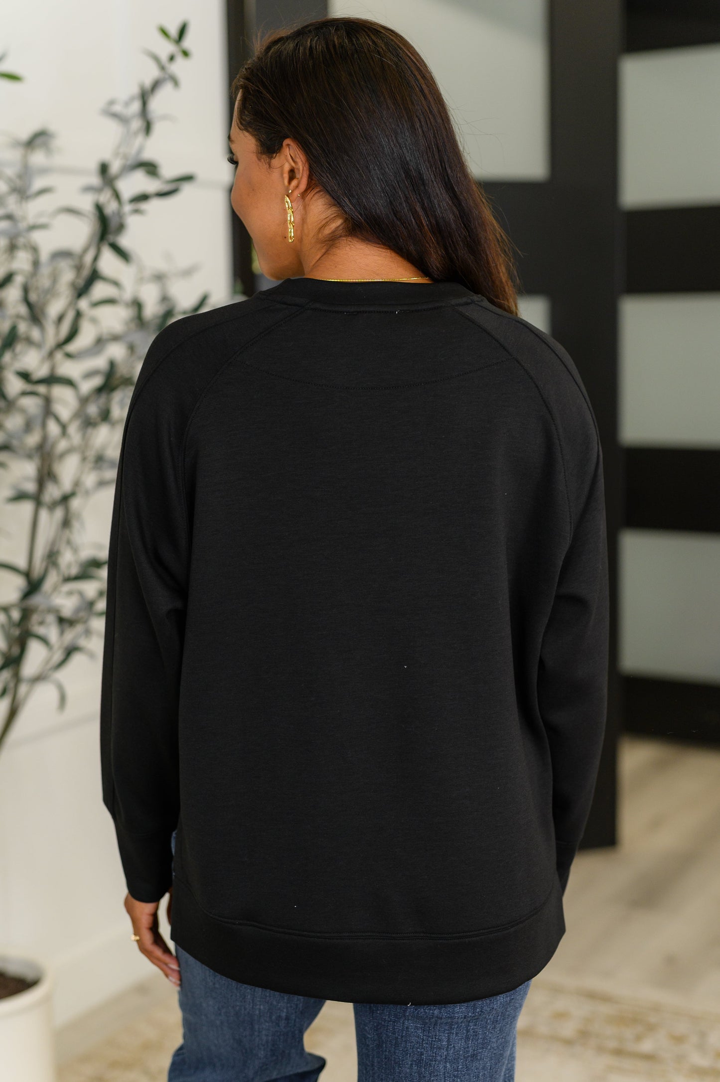 It's The Little Things Relaxed Scuba Pullover in Black