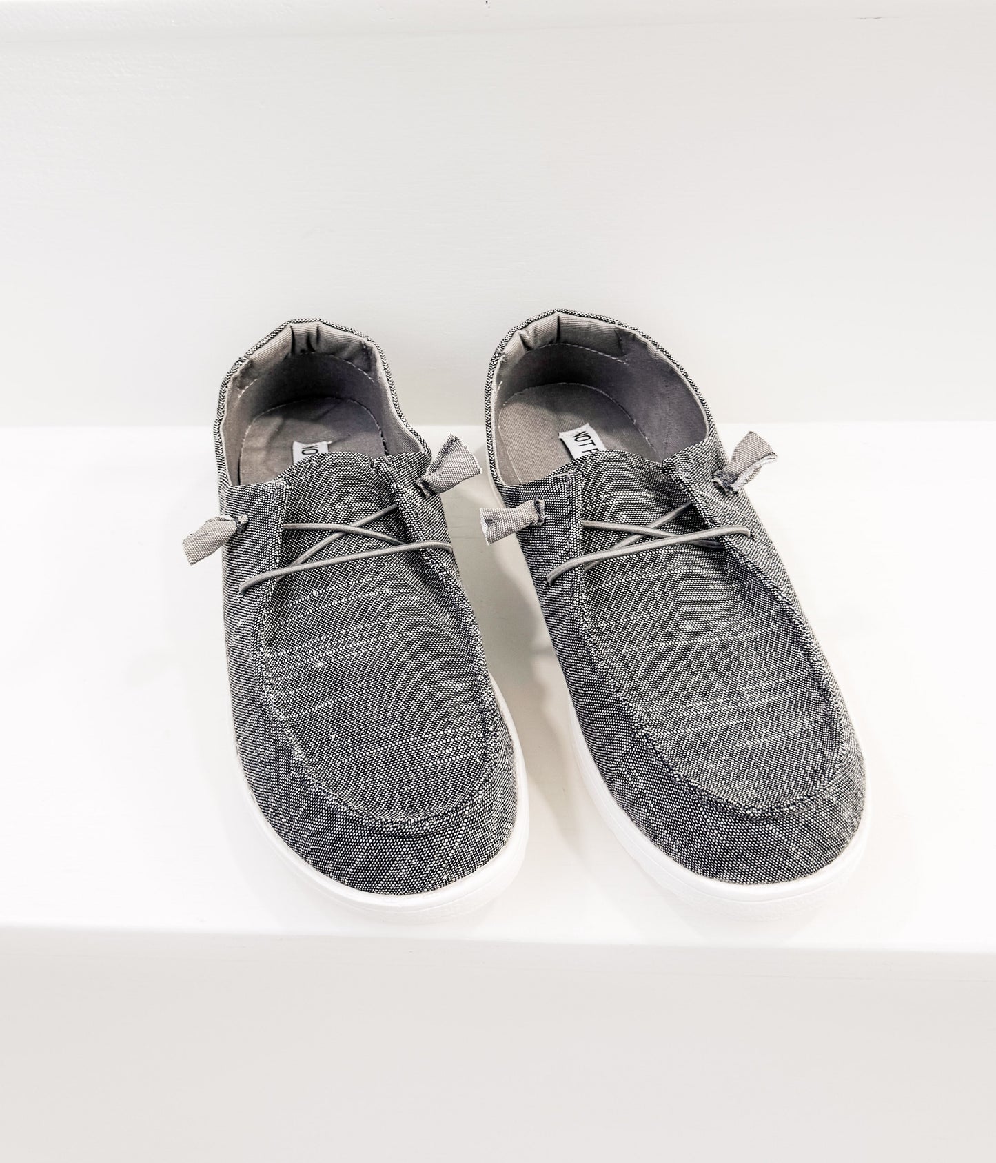 Maco Sneaker in Charcoal